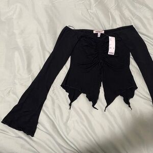 NWT-Urban Outfitters Cropped Long Sleeve Top – Size M -Witchy, Gothic